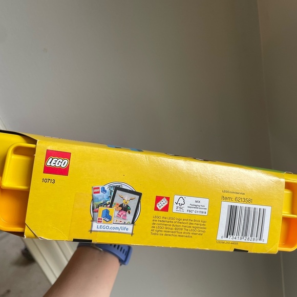 LEGO Classic Creative Suitcase 10713 NEW Take Along Case 213 pieces Blocks brick - Picture 9 of 11